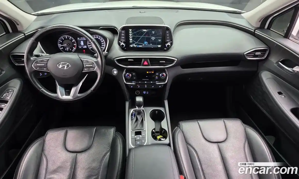 Hyundai Santa Fe 2020 2.0 Автомат в Москве № 518714, фото 6