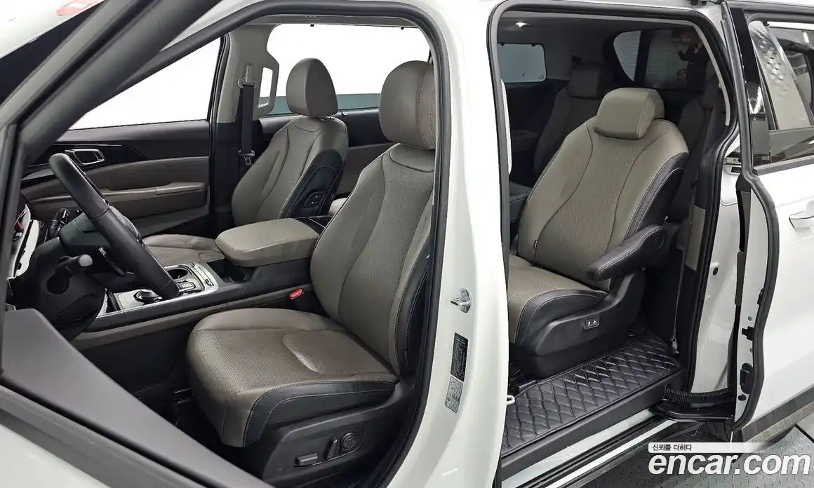 Kia Canival 2025 2.2 Автомат в Москве № 519434, фото 10