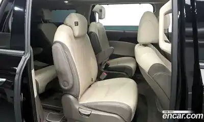 Kia Canival 2025 2.2 Автомат в Москве № 519893, миниатюра 12