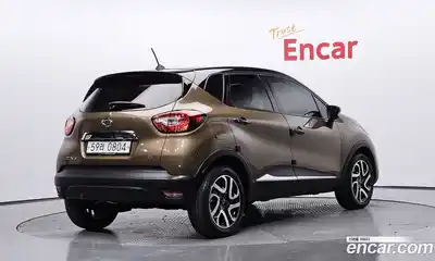 Renault QM3 2016 1.5 Автомат в Москве № 520616, миниатюра 2