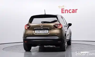 Renault QM3 2016 1.5 Автомат в Москве № 520616, миниатюра 4