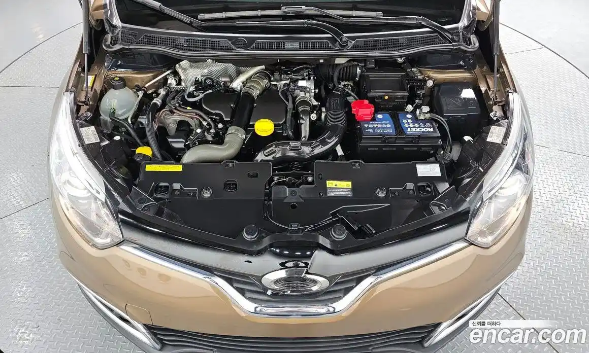 Renault QM3 2016 1.5 Автомат в Москве № 520616, фото 6