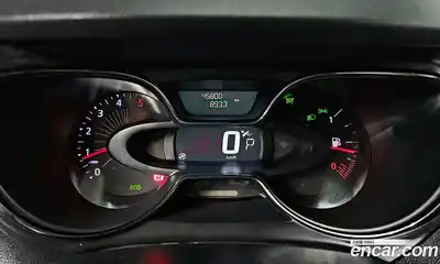 Renault QM3 2016 1.5 Автомат в Москве № 520616, миниатюра 8