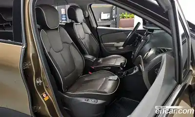 Renault QM3 2016 1.5 Автомат в Москве № 520616, миниатюра 10