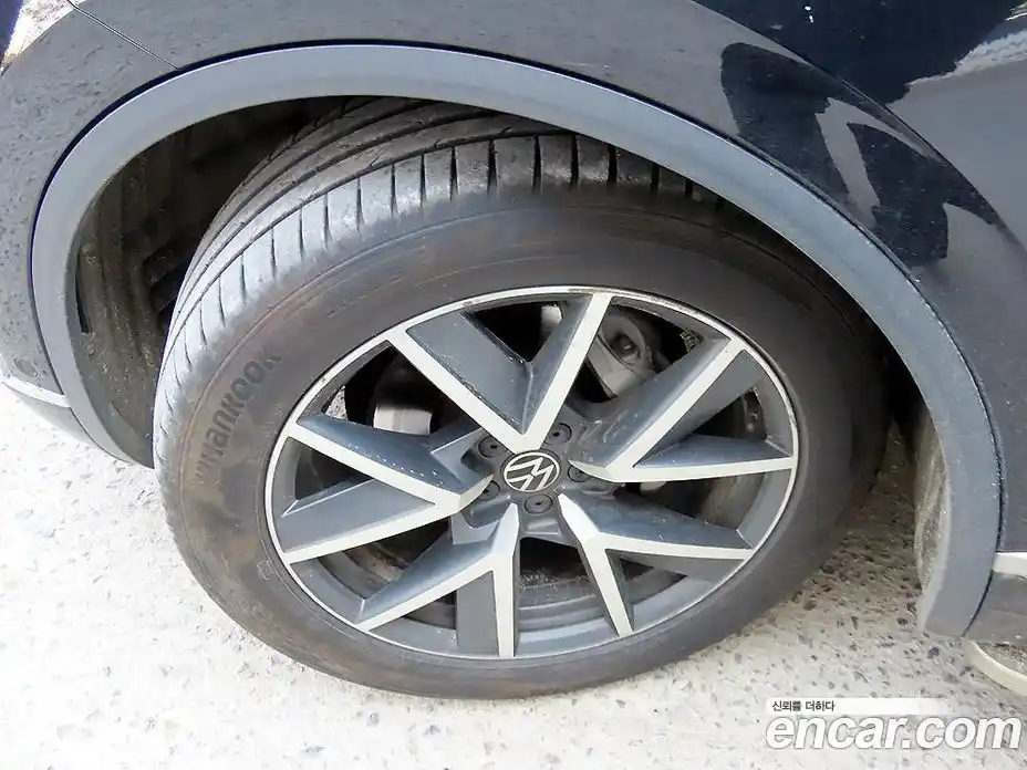 Volkswagen Touareg 2021 3.0 Автомат в Москве № 520792, фото 20