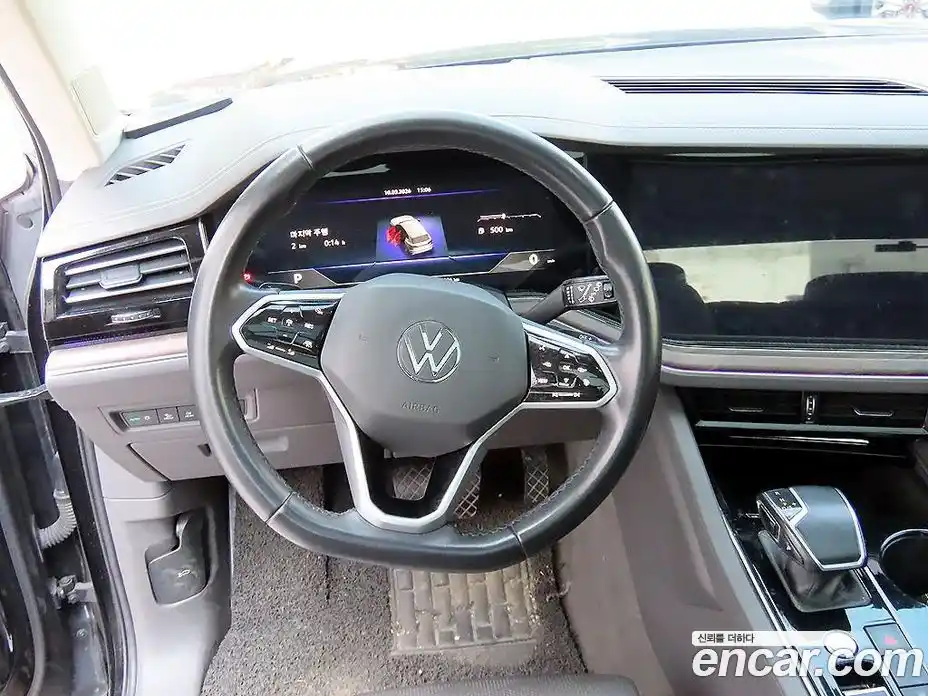 Volkswagen Touareg 2021 3.0 Автомат в Москве № 520792, фото 8