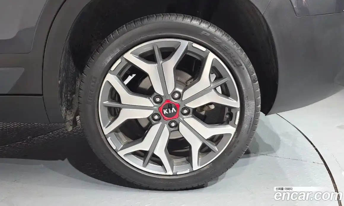 Kia Seltos 2020 1.6 Автомат в Москве № 521828, фото 5