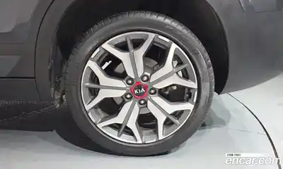 Kia Seltos 2020 1.6 Автомат в Москве № 521828, миниатюра 5