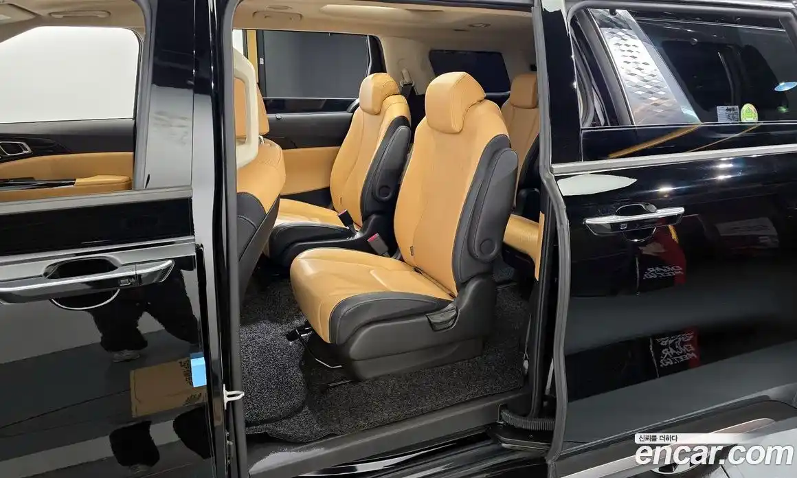 Kia Canival 2021 2.2 Автомат в Москве № 522449, фото 11