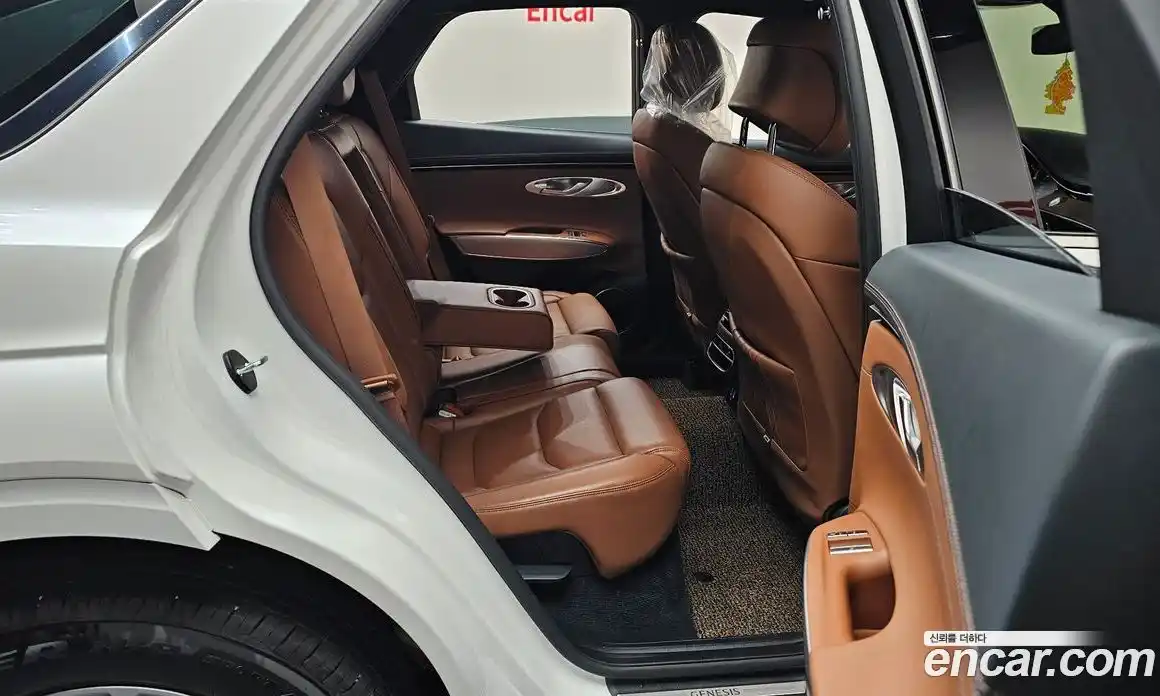 Genesis GV70 2024 2.5 Автомат в Москве № 523660, фото 11