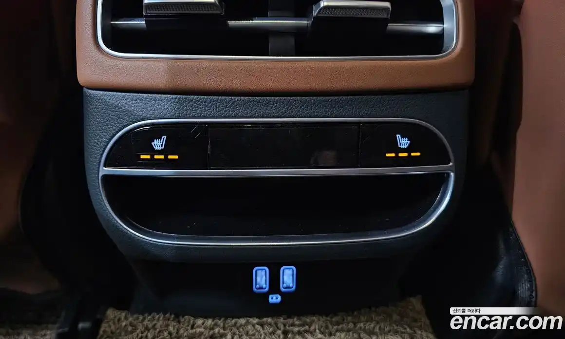 Genesis GV70 2024 2.5 Автомат в Москве № 523660, фото 17