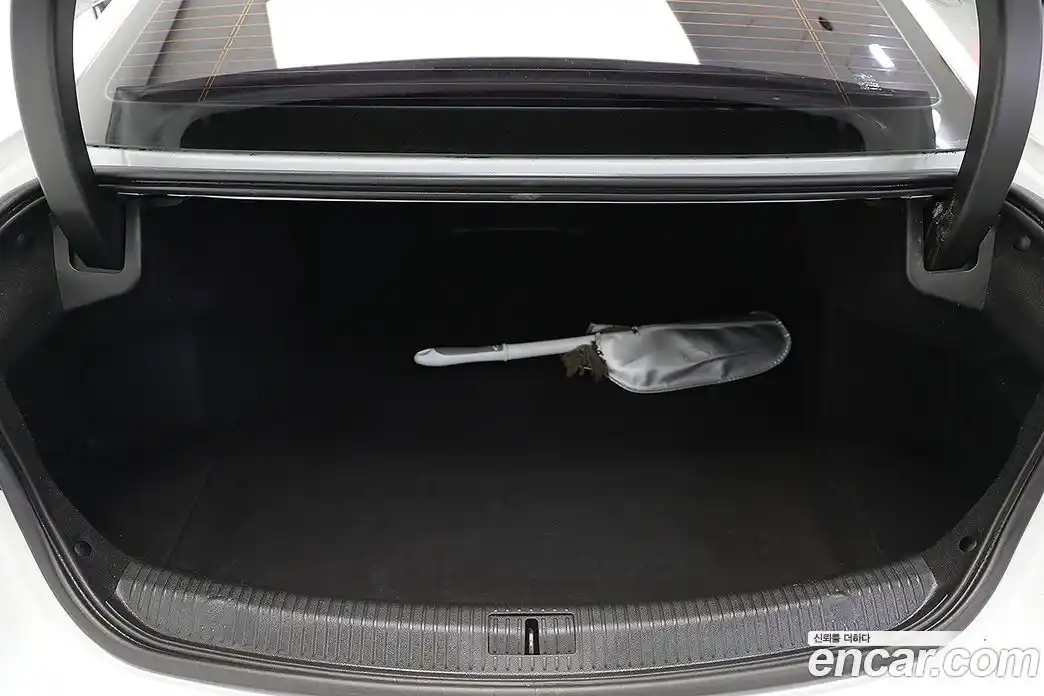 Renault SM6 2019 2.0 Автомат в Москве № 524029, фото 10