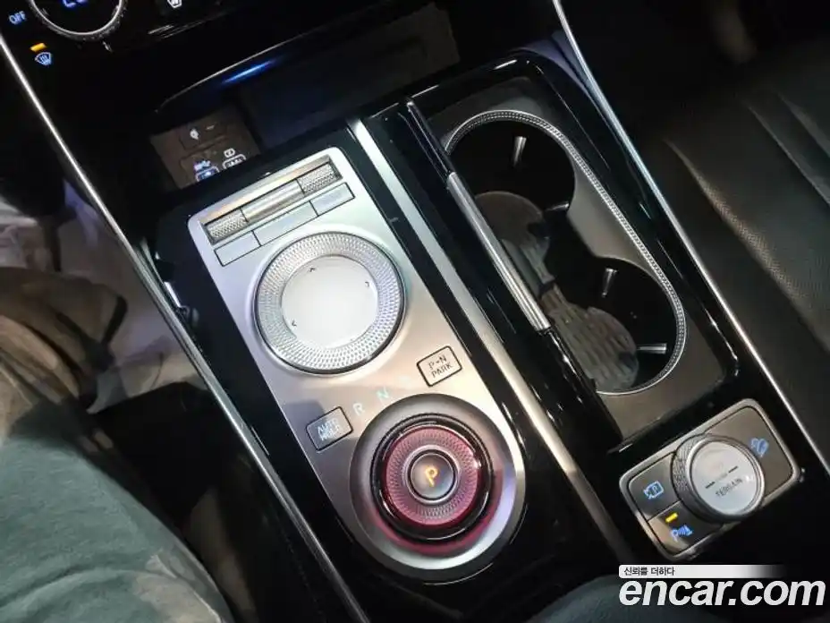 Genesis GV80 2022 2.5 Автомат в Москве № 524183, фото 16