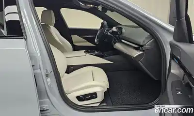 BMW 5-Series 2024 2.0 Автомат в Москве № 526548, миниатюра 11