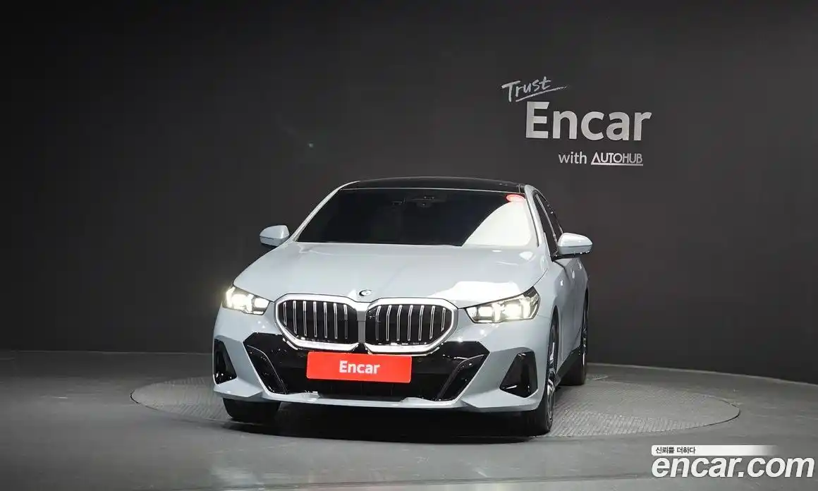 BMW 5-Series 2024 2.0 Автомат в Москве № 526548, фото 3