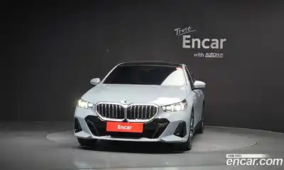 BMW 5-Series 2024 2.0 Автомат в Москве № 526548, миниатюра 3