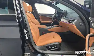 BMW 5-Series 2023 2.0 Автомат в Москве № 527058, миниатюра 9