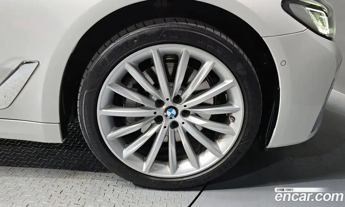 BMW 5-Series 2023 2.0 Автомат в Москве № 527769, фото 5