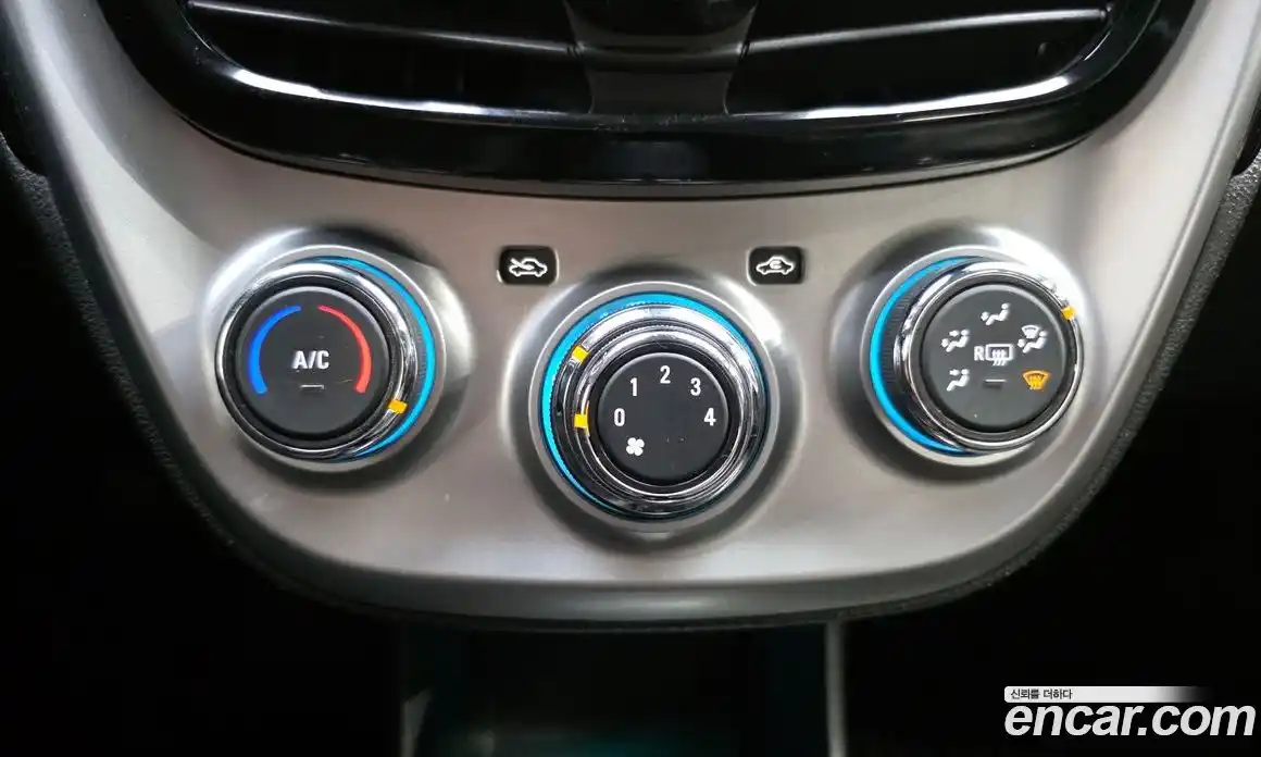 Chevrolet Spark 2017 1.0 Автомат в Москве № 527917, фото 19