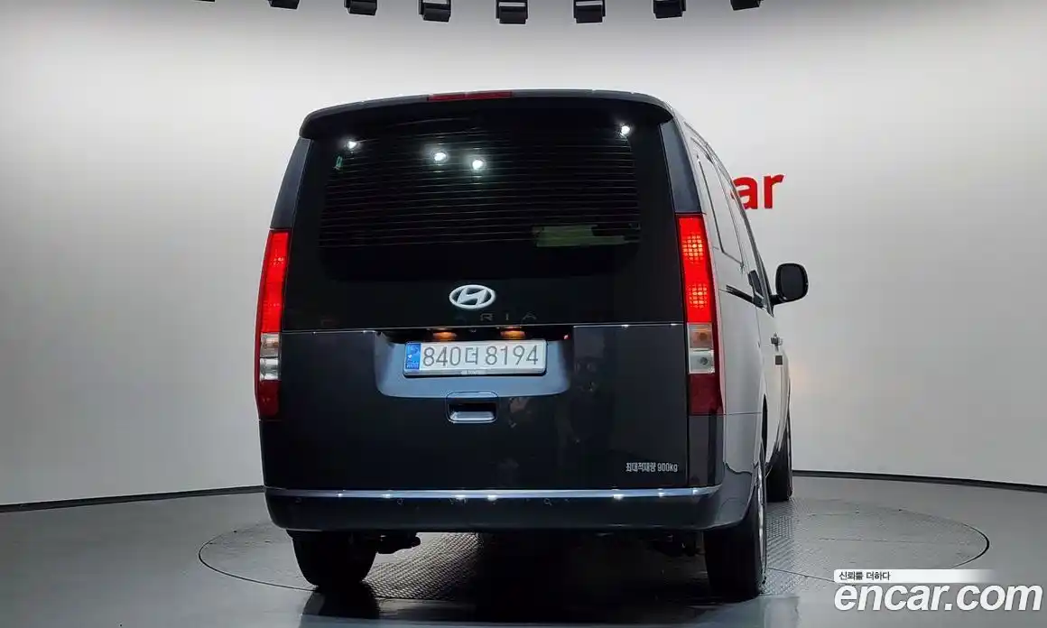 Hyundai Staria 2025 3.5 Автомат в Москве № 529576, фото 3