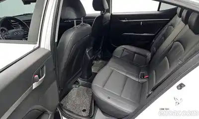 Hyundai Avante 2020 1.6 Автомат в Москве № 529793, миниатюра 11