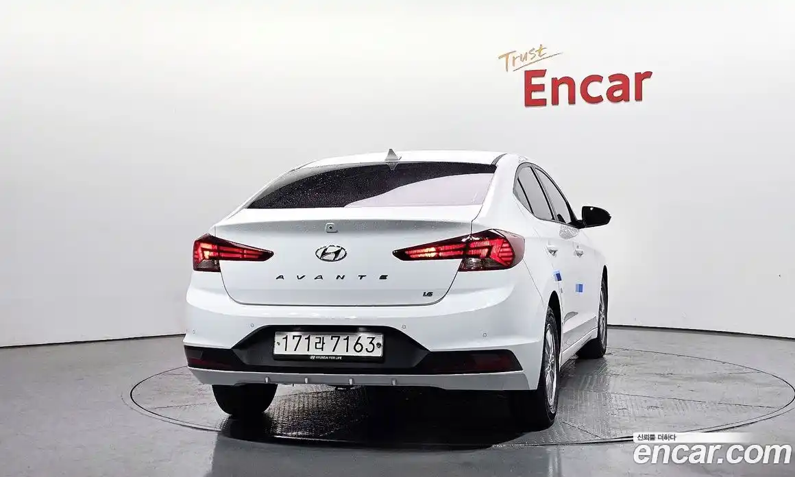 Hyundai Avante 2020 1.6 Автомат в Москве № 529793, фото 4