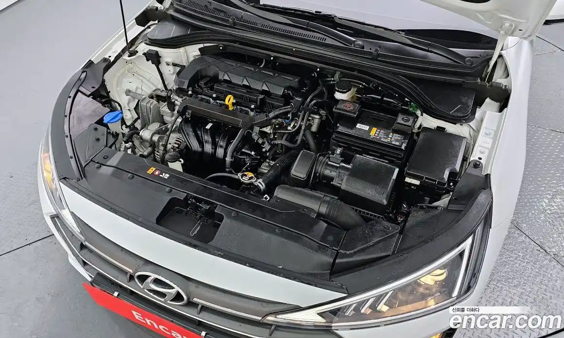 Hyundai Avante 2020 1.6 Автомат в Москве № 529793, фото 6