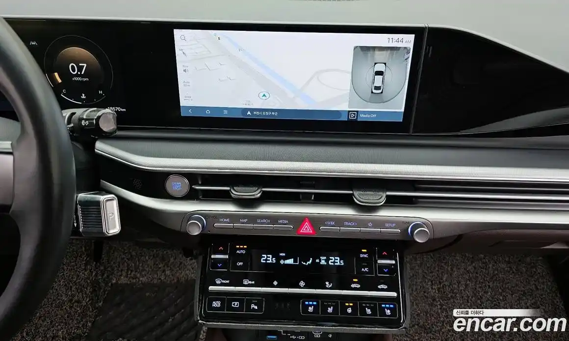 Hyundai Grandeur 2023 2.5 Автомат в Москве № 529985, фото 14