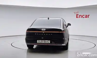 Hyundai Grandeur 2023 2.5 Автомат в Москве № 529985, миниатюра 4