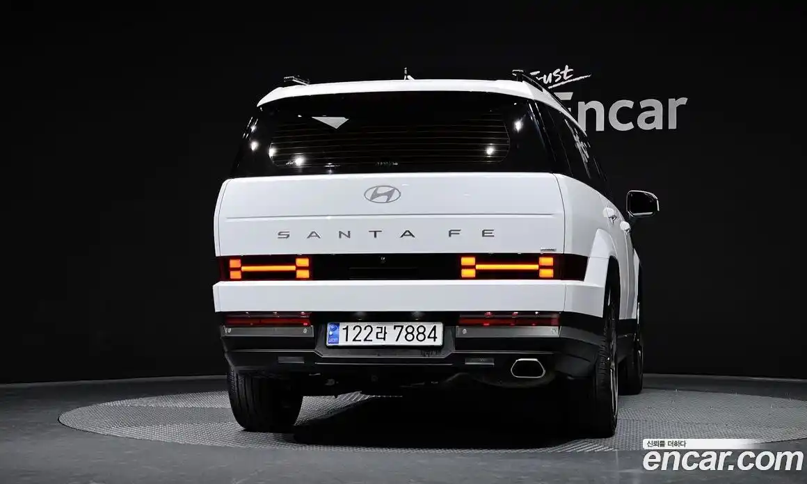 Hyundai Santa Fe 2024 2.5 Автомат в Москве № 530483, фото 4