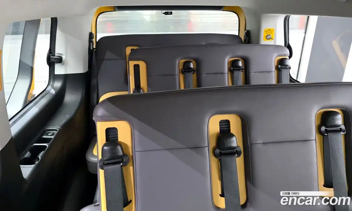 Hyundai Staria 2023 3.5 Автомат в Москве № 531284, фото 13