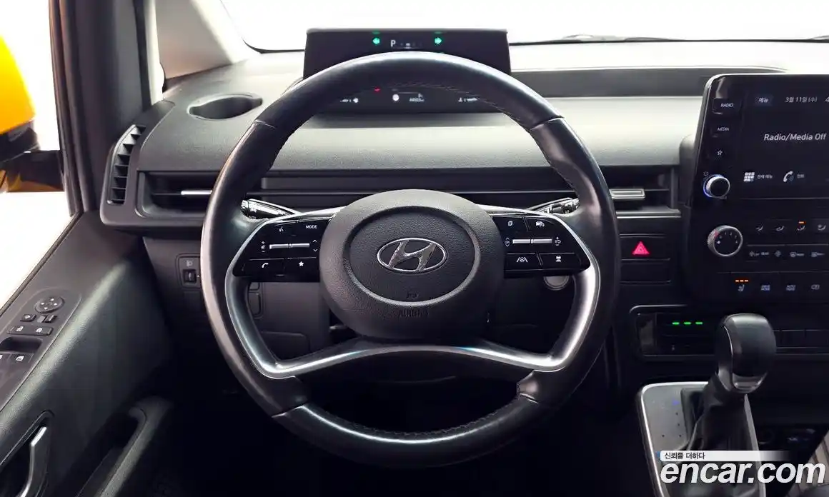 Hyundai Staria 2023 3.5 Автомат в Москве № 531284, фото 14