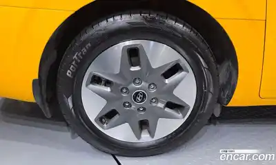 Hyundai Staria 2023 3.5 Автомат в Москве № 531284, миниатюра 5