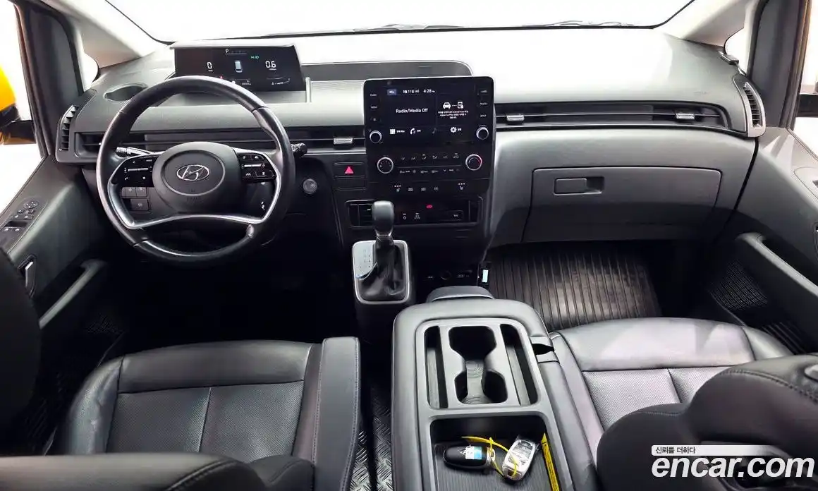 Hyundai Staria 2023 3.5 Автомат в Москве № 531284, фото 7