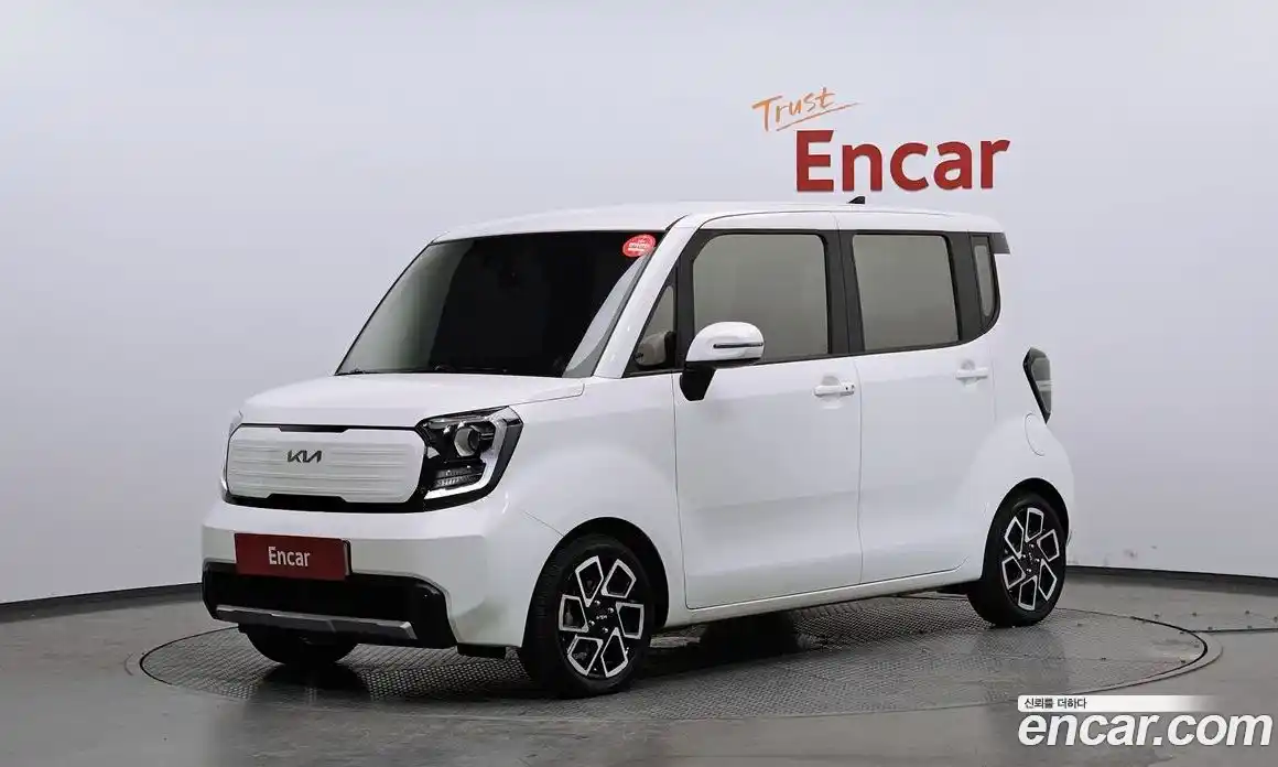 Kia Ray 2023 1.0 Автомат в Москве № 532237, фото 1