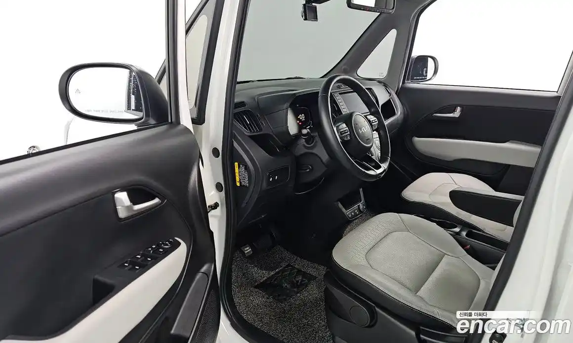 Kia Ray 2023 1.0 Автомат в Москве № 532237, фото 11