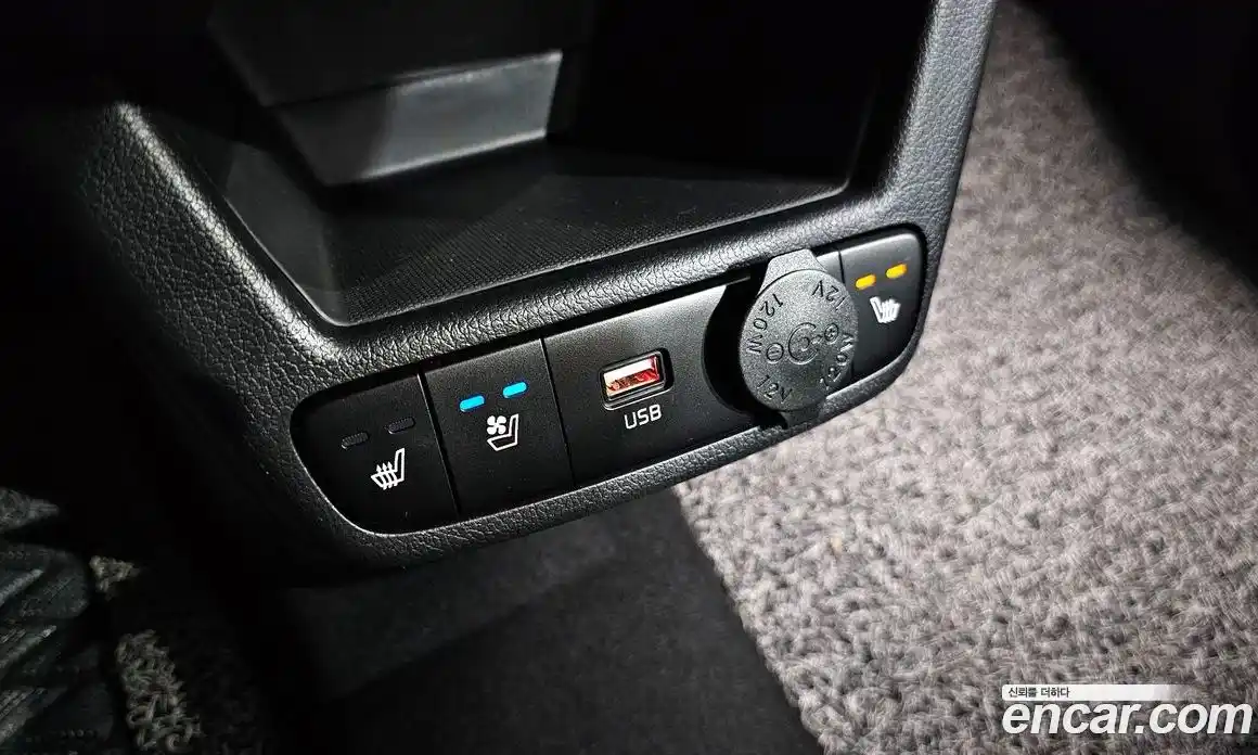 Kia Ray 2023 1.0 Автомат в Москве № 532237, фото 18