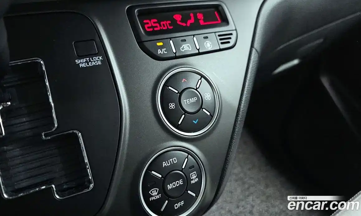 Kia Ray 2023 1.0 Автомат в Москве № 532237, фото 20