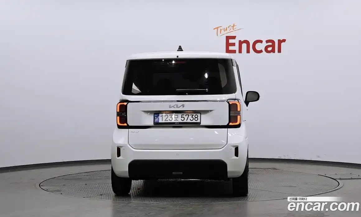 Kia Ray 2023 1.0 Автомат в Москве № 532237, фото 4