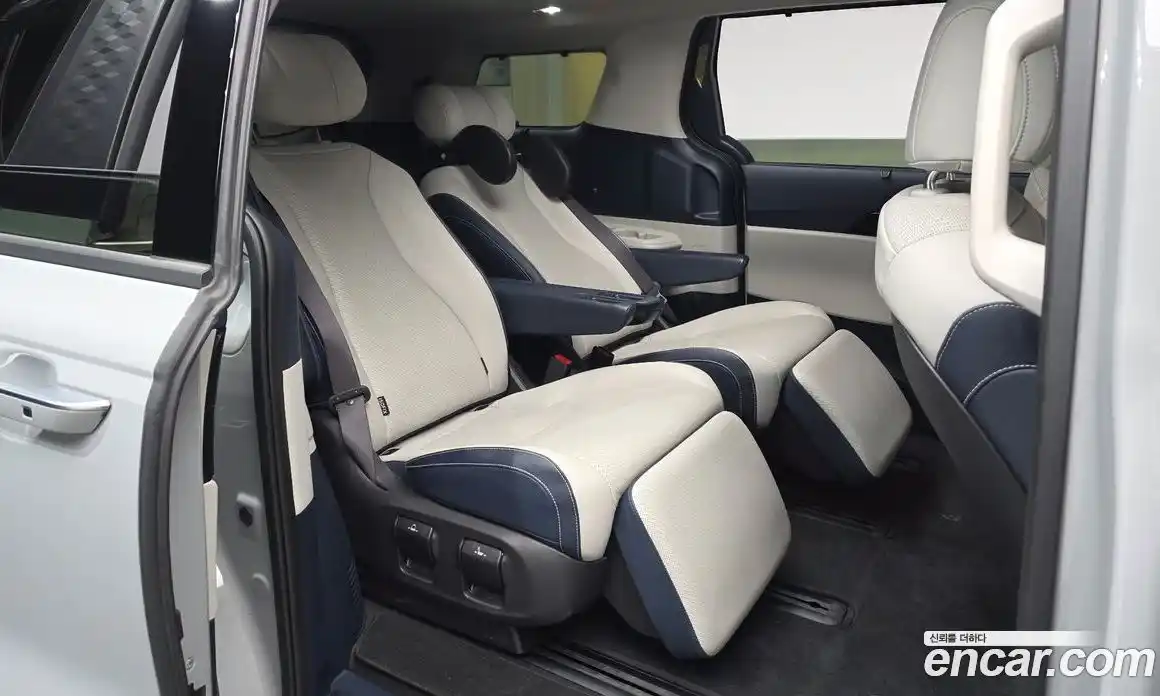 Kia Canival 2024 1.6 Автомат в Москве № 532444, фото 11