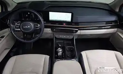 Kia Canival 2024 1.6 Автомат в Москве № 532444, миниатюра 6