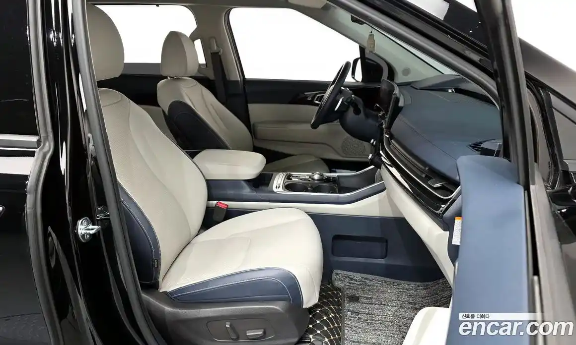 Kia Canival 2024 1.6 Автомат в Москве № 532791, фото 11