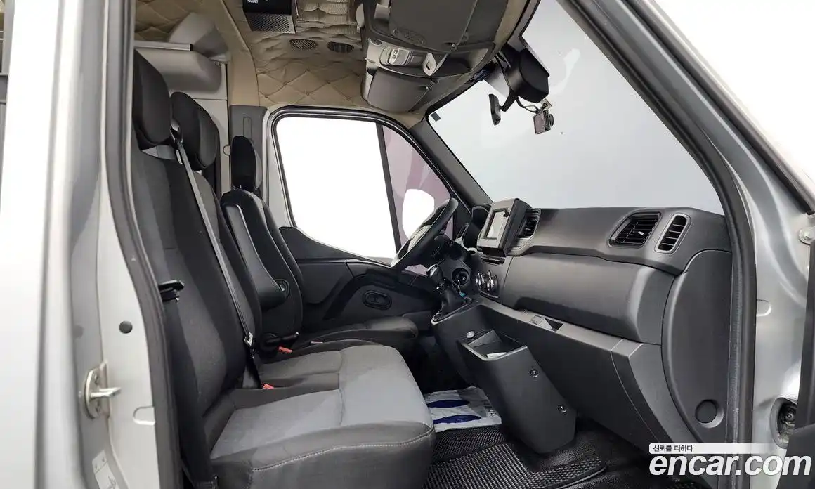 Renault Master 2020 2.3 Механическая в Москве № 533356, фото 11