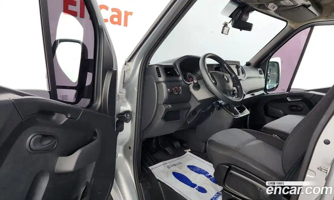 Renault Master 2020 2.3 Механическая в Москве № 533356, фото 10