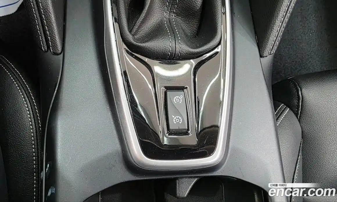 Renault QM6 2024 2.0 Автомат в Москве № 533756, фото 15