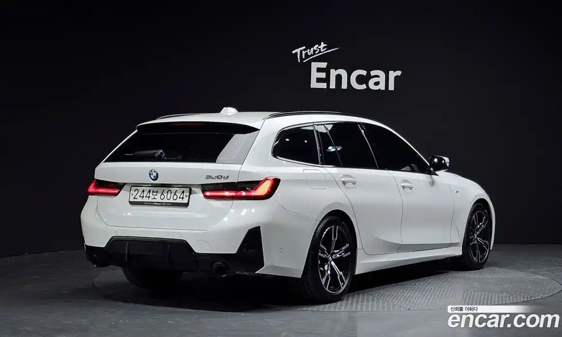 BMW 3-Series 2024 2.0 Автомат в Москве № 534083, фото 1