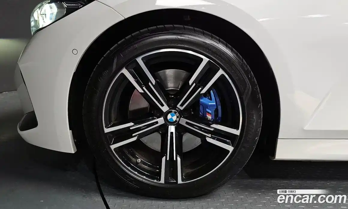 BMW 3-Series 2024 2.0 Автомат в Москве № 534083, фото 4