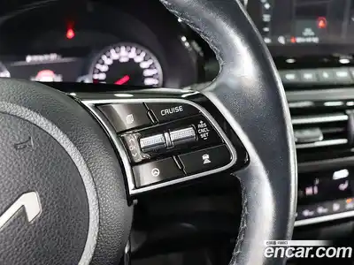 Kia Seltos 2023 1.6 Автомат в Москве № 535217, миниатюра 7