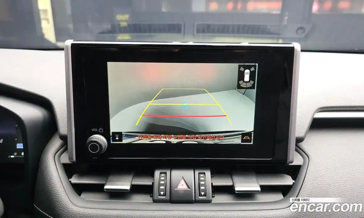 Toyota RAV4 2025 2.5 Автомат в Москве № 535368, фото 15