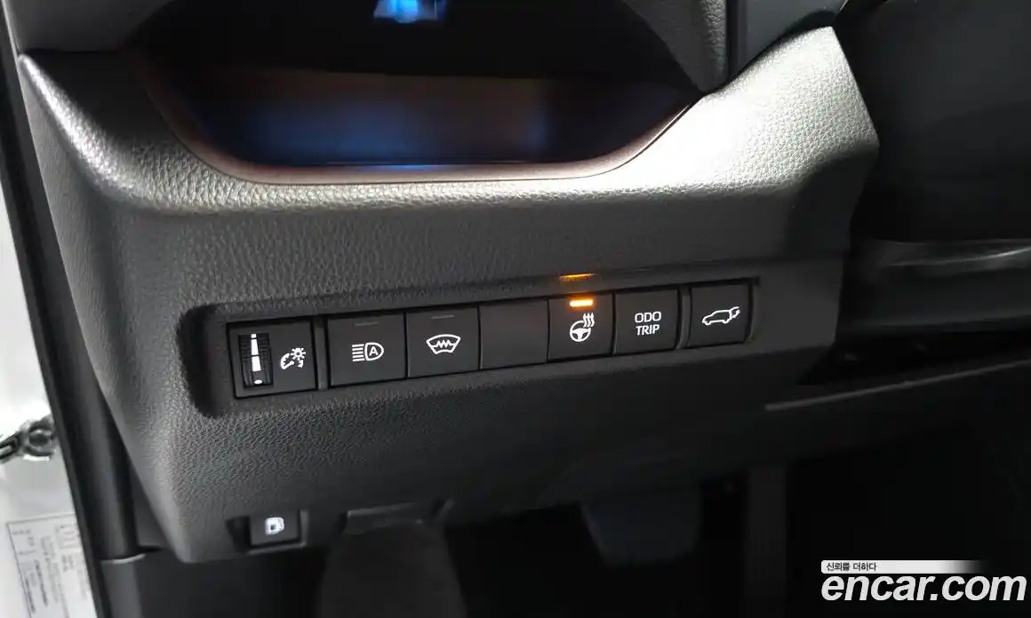 Toyota RAV4 2025 2.5 Автомат в Москве № 535368, фото 17